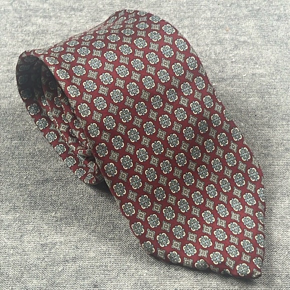 JOHN HENRY 100% Silk Tie Geometric Red USA Made - Picture 1 of 5